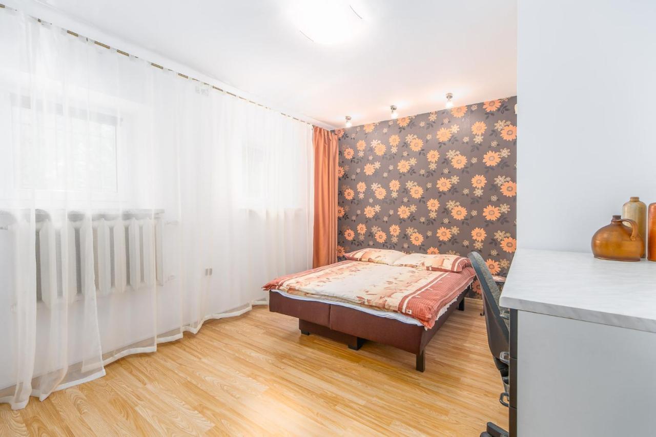 Pod Roza Wiatrow Apartment Kolobrzeg Ngoại thất bức ảnh