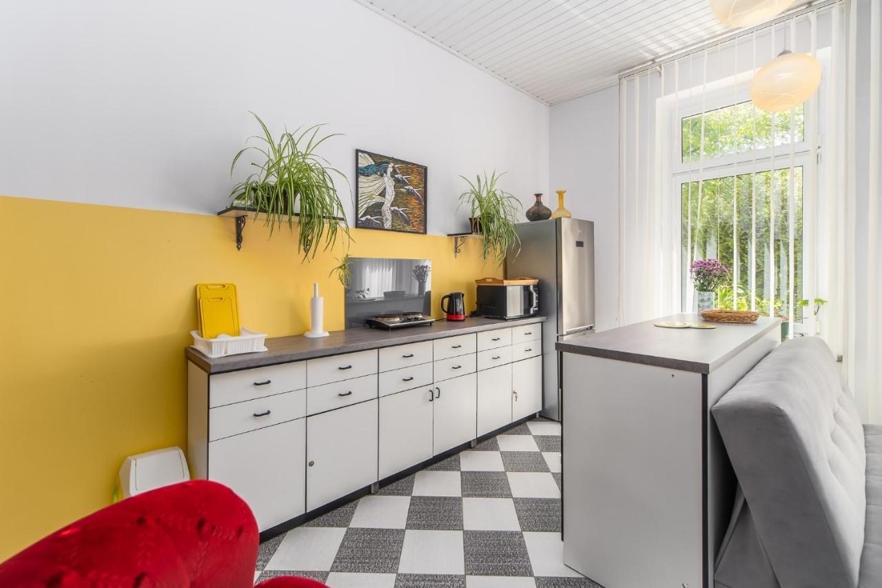 Pod Roza Wiatrow Apartment Kolobrzeg Ngoại thất bức ảnh