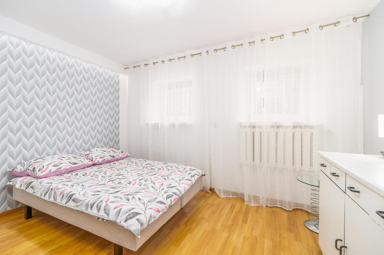Pod Roza Wiatrow Apartment Kolobrzeg Ngoại thất bức ảnh